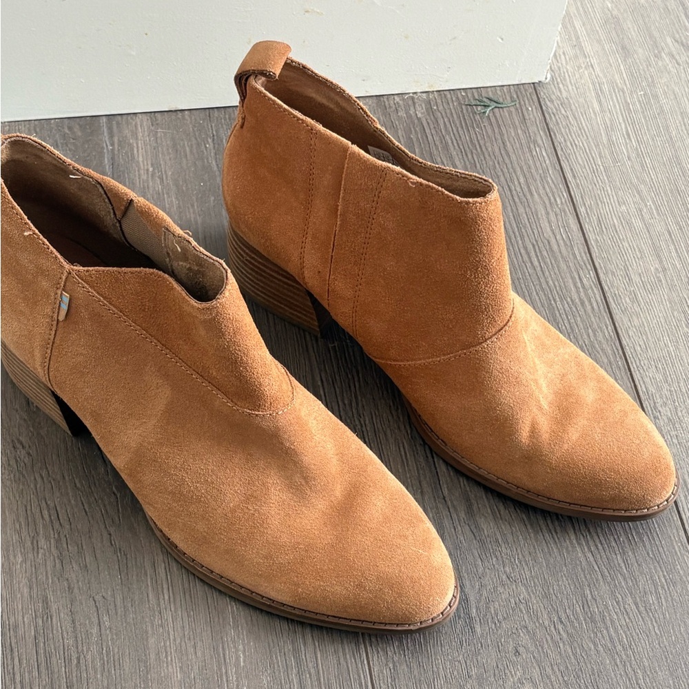 Toms Brown Suede Ankle Boots